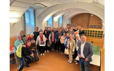 Nella foto: Gli Assessori con rappresentanti dell’associazione Fallschirm 
